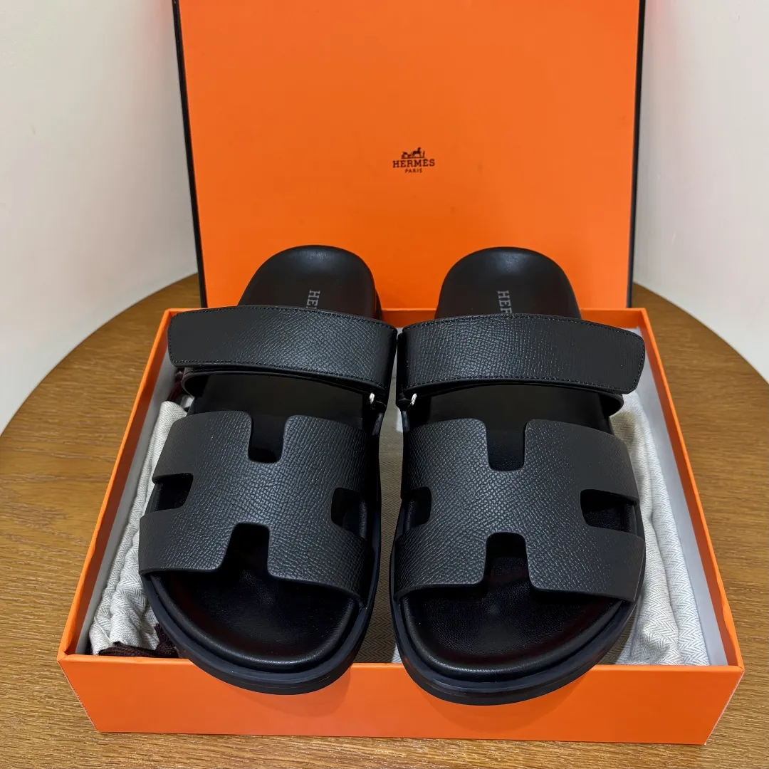 Chypre Sandal Onyx Black