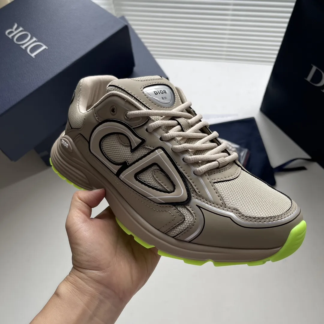 Men’s Countdown Sneaker Beige Volt