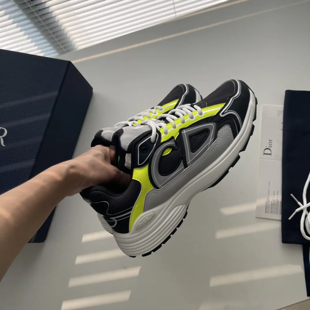 Men’s Countdown Sneaker Neon Volt