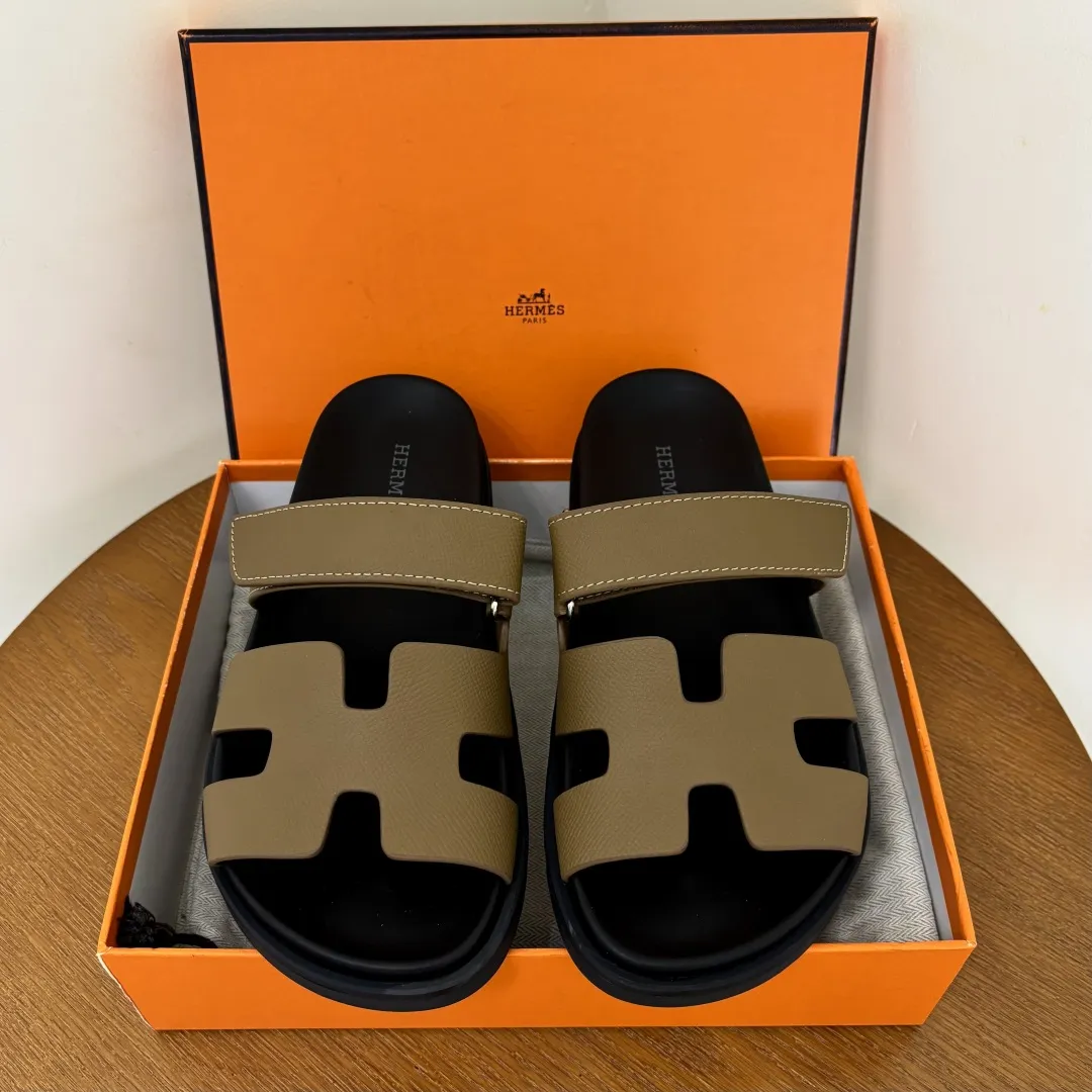 Chypre Sandal Étoupe Leather